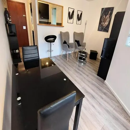 Studio For 2 People